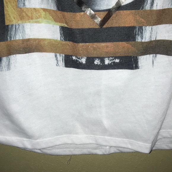 Express Tee - Picture 3 of 3